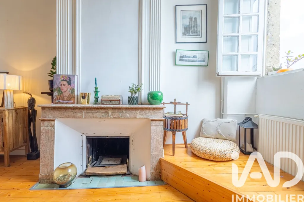 Soggiorno - Duplex Apartment with Garonne View in Bordeaux