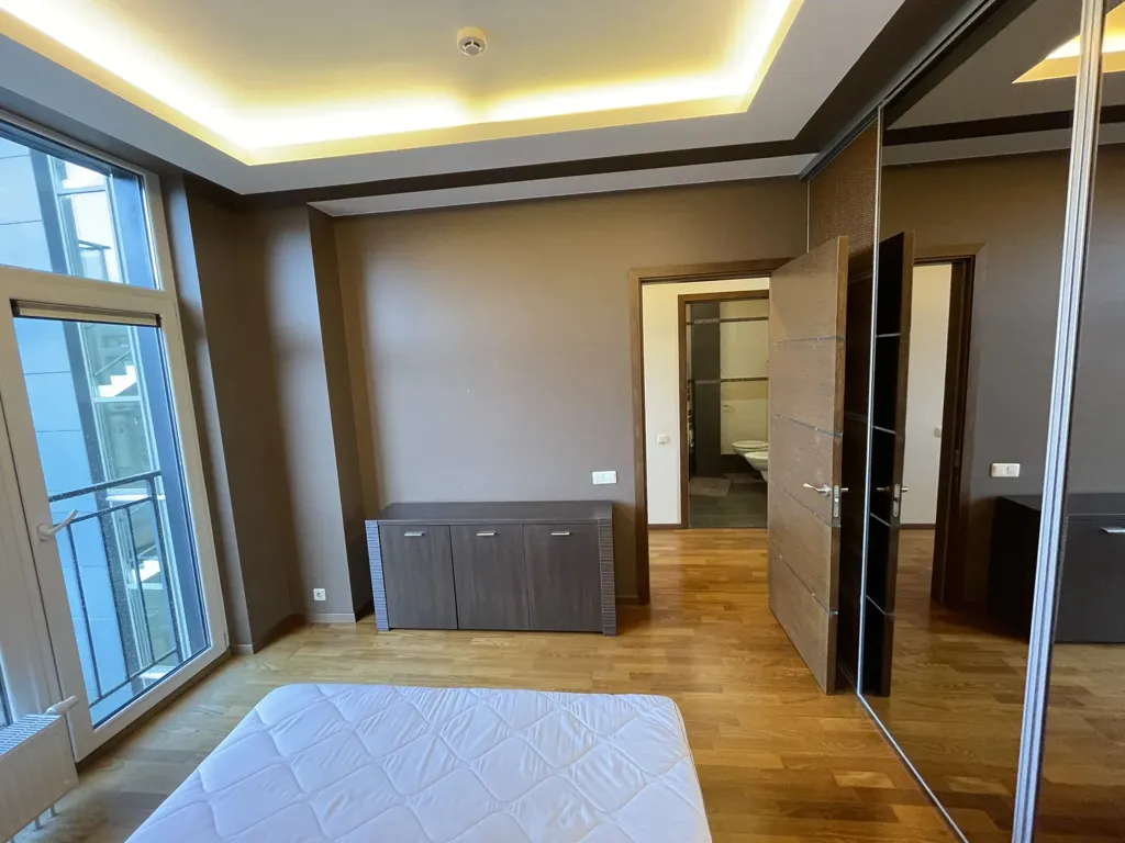 Chambres - Modernised Apartment with Park View in Verkiai