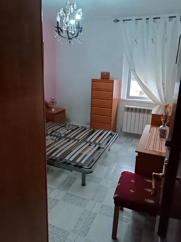 Chambres - Apartment with Lift in Moratalaz, Madrid
