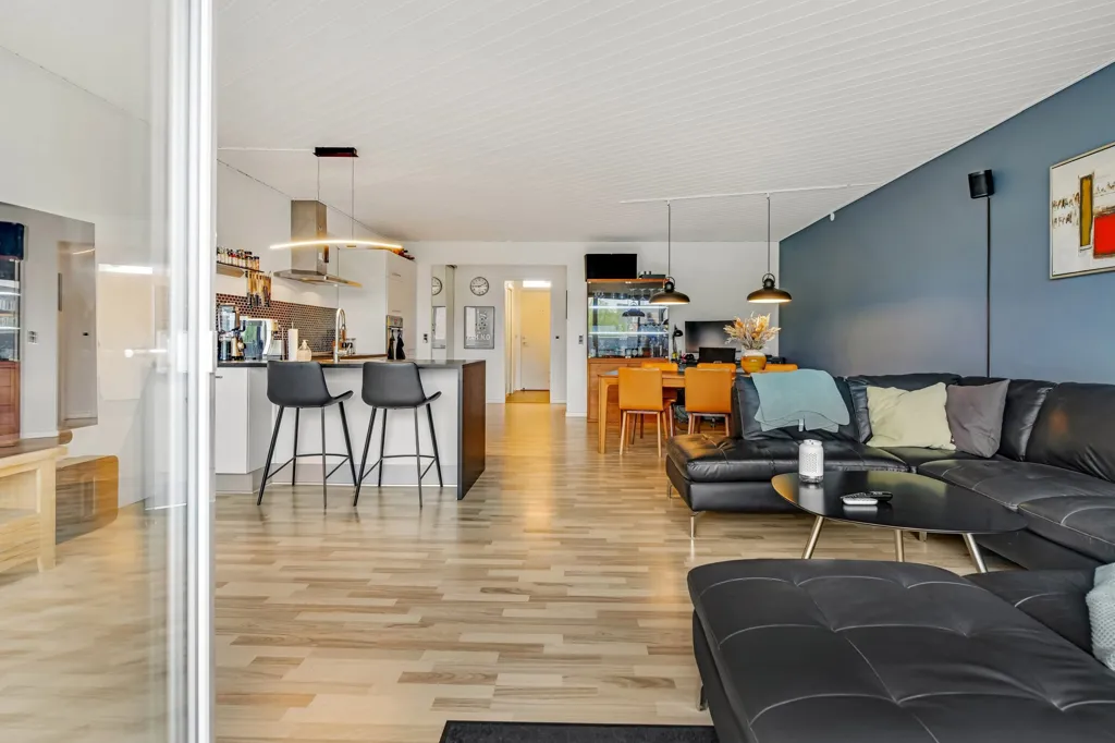 Séjour - Condo with South-Facing Balcony in Esbjerg
