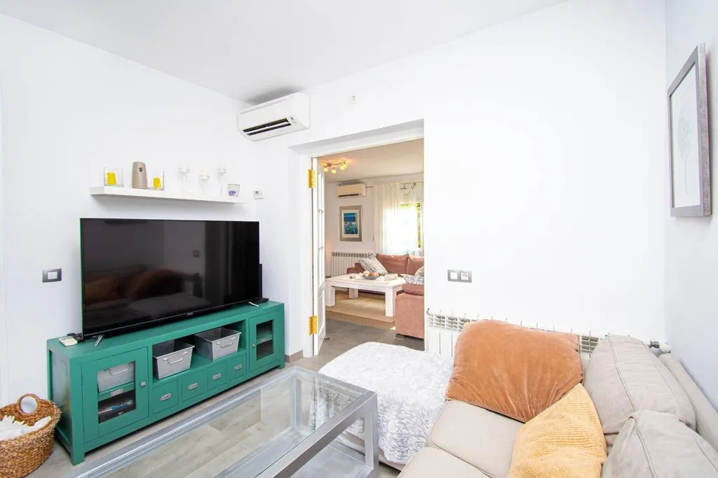 Elutuba - Reformed Chalet with Pool in Peguera, Mallorca