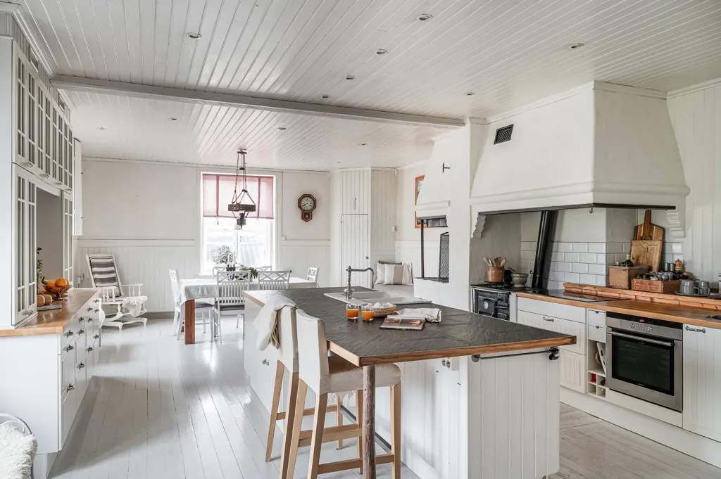 Cuisine - Historic Schoolhouse Villa in Väse