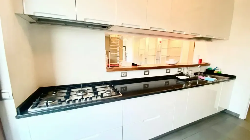 Cuisine - Four-Bedroom Apartment with Terraces in Milan