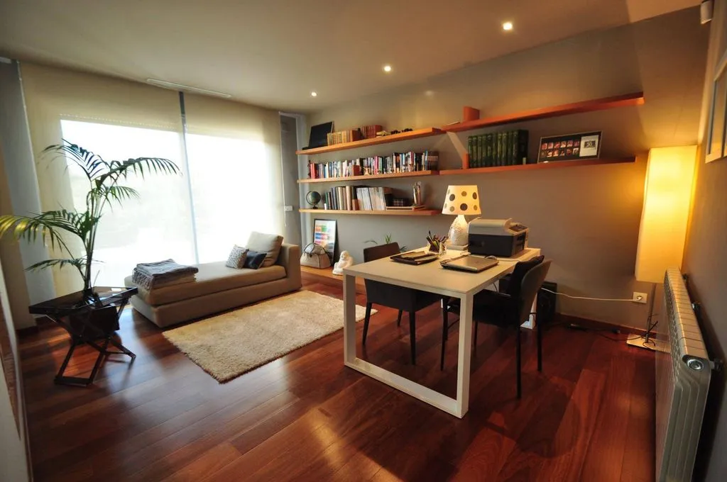 Bureau - Luxury Villa with Sea View in Lloret de Mar