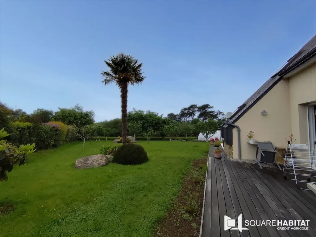 Aed - Spacious House with Garden in Perros-Guirec