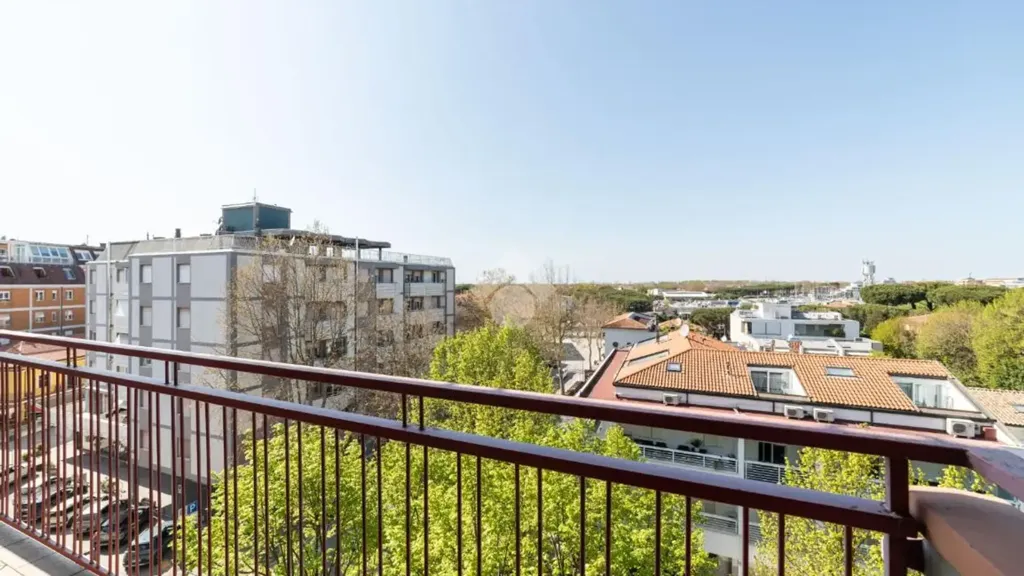 Balcon - 3-Bedroom Apartment with Balcony in Cesenatico