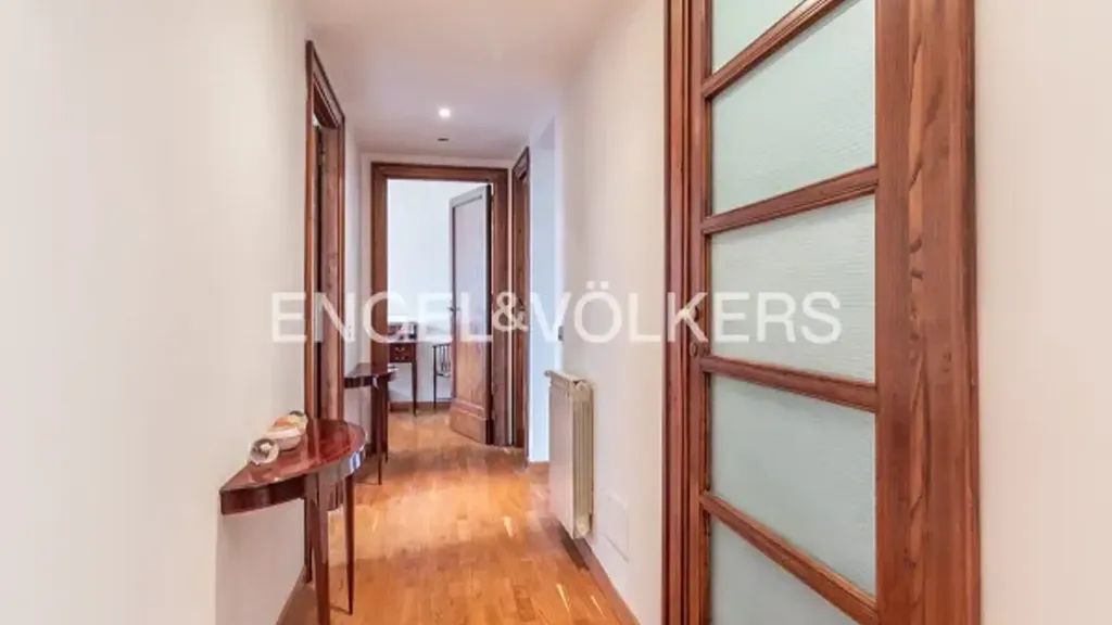 hallway_entrance