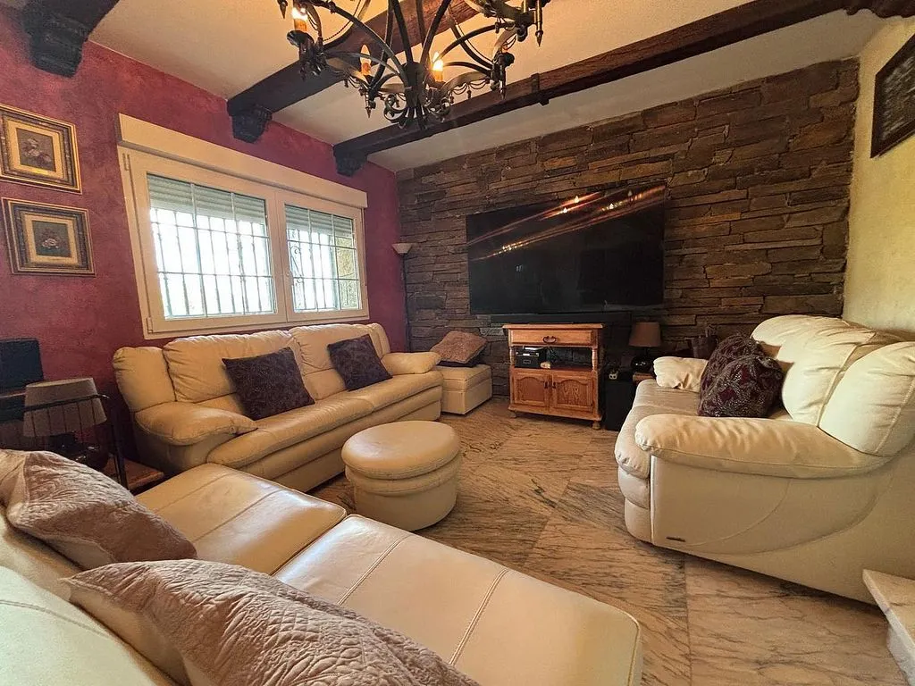 Living Room - Chalet with Pool and Terrace in El Boalo