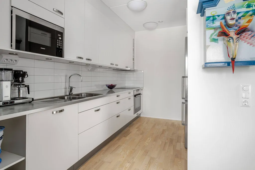 Kitchen - Two-Bedroom Flat with Balcony in Gårdshusen