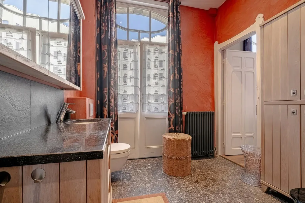 Salles de bain - Maison de Maître avec Jardin d'Exception à Tournai