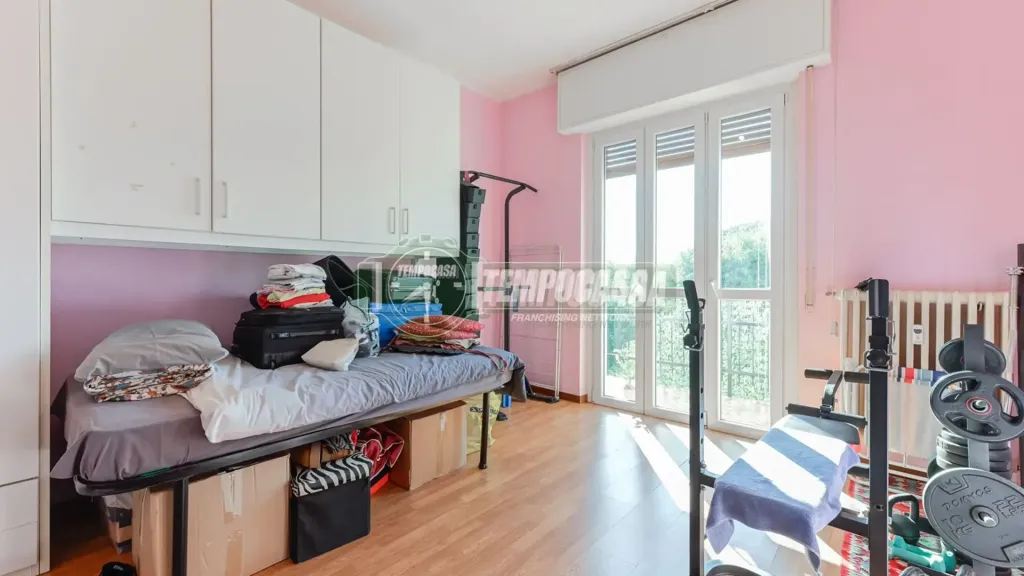 Magamistoad - Spacious Apartment with Balcony in Carnate