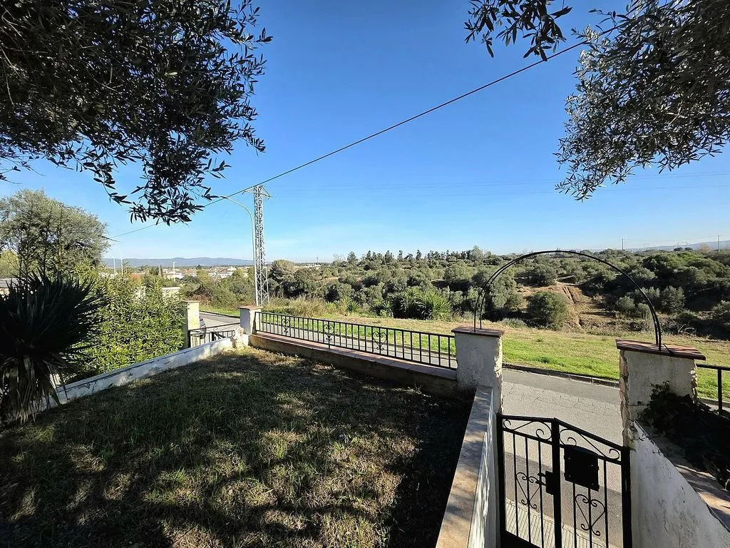 Garden - Chalet with Pool in Albinyana, Tarragona