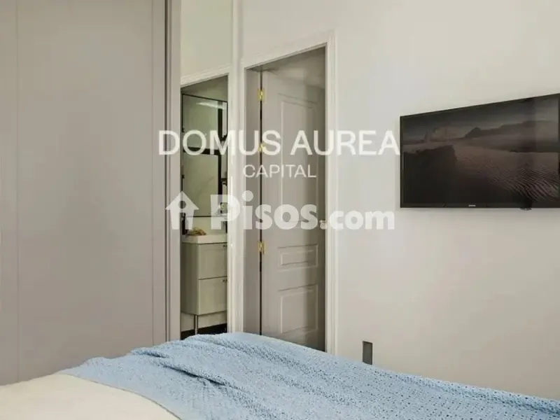 Chambres - Furnished Flat in Malasaña Centre
