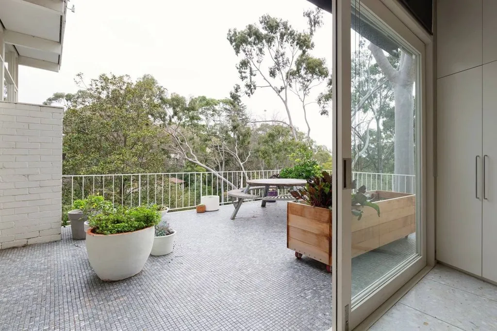 Rõdu - Luxury Apartment with Balcony in Issy-les-Moulineaux