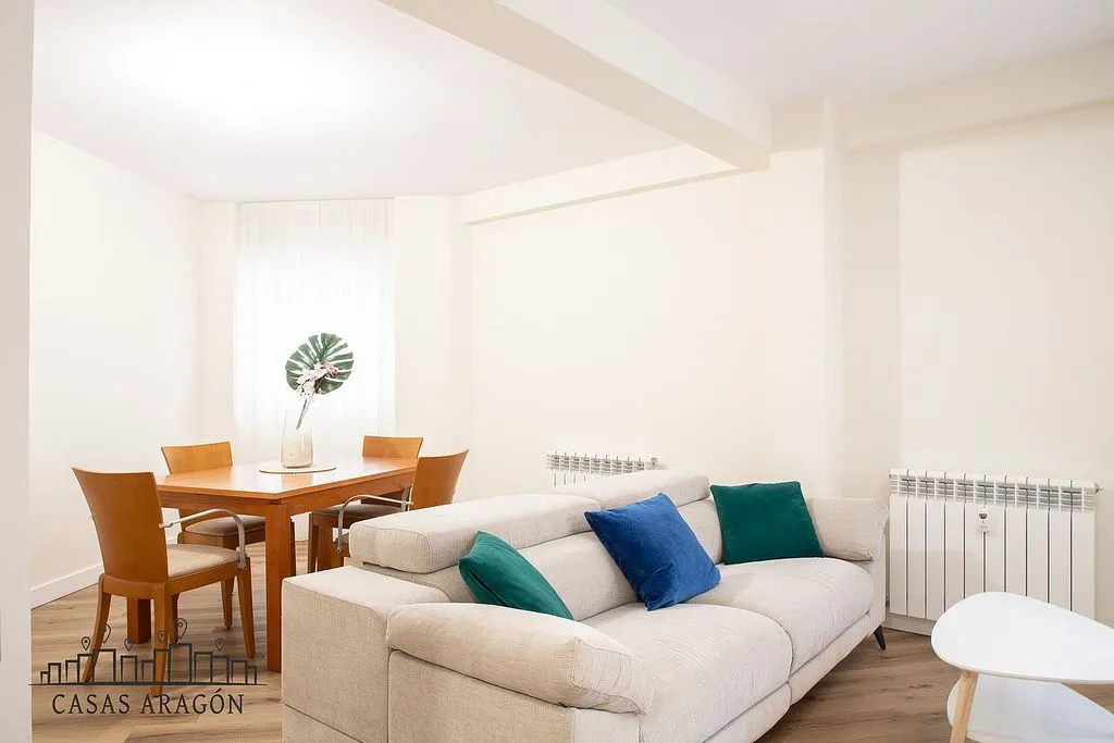 Séjour - Modernised Flat with South View in Lausana