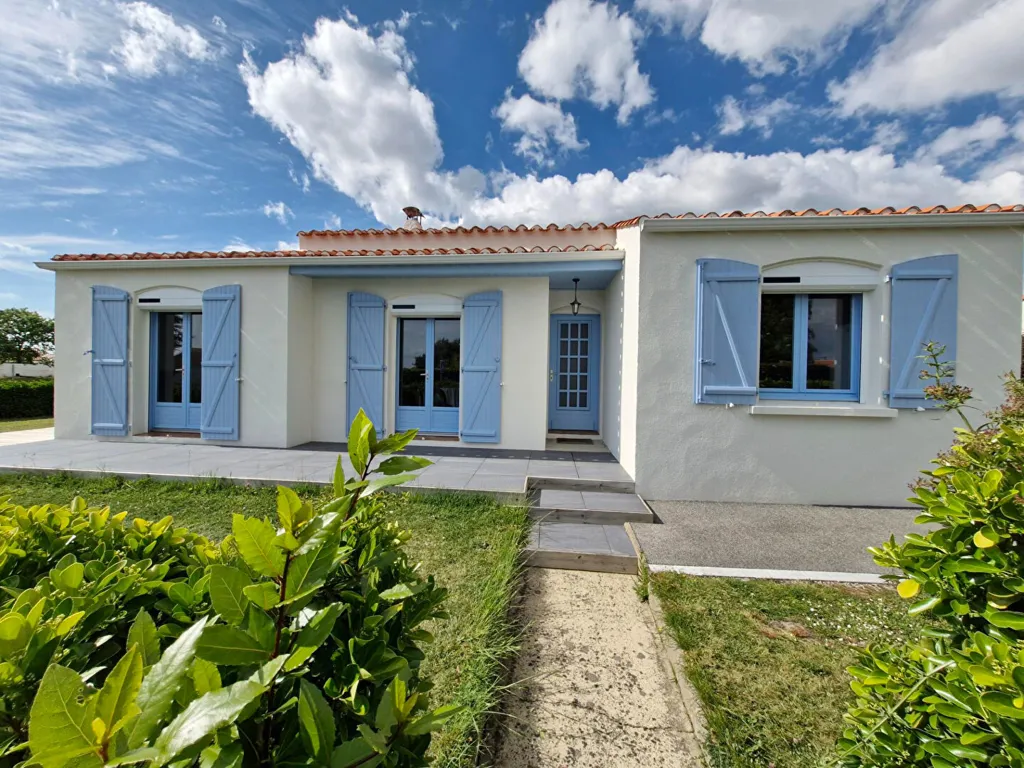 Exterior - Charming House with Garden in Le Fenouiller