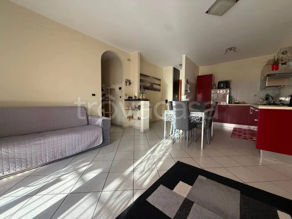 Soggiorno - Modern Studio with Balcony in Settimo Torinese
