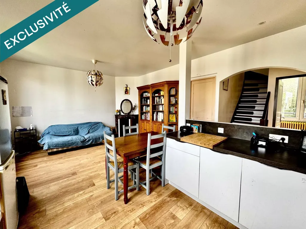 Söögituba - Three-Bedroom House with Garden in Bonnières-sur-Seine