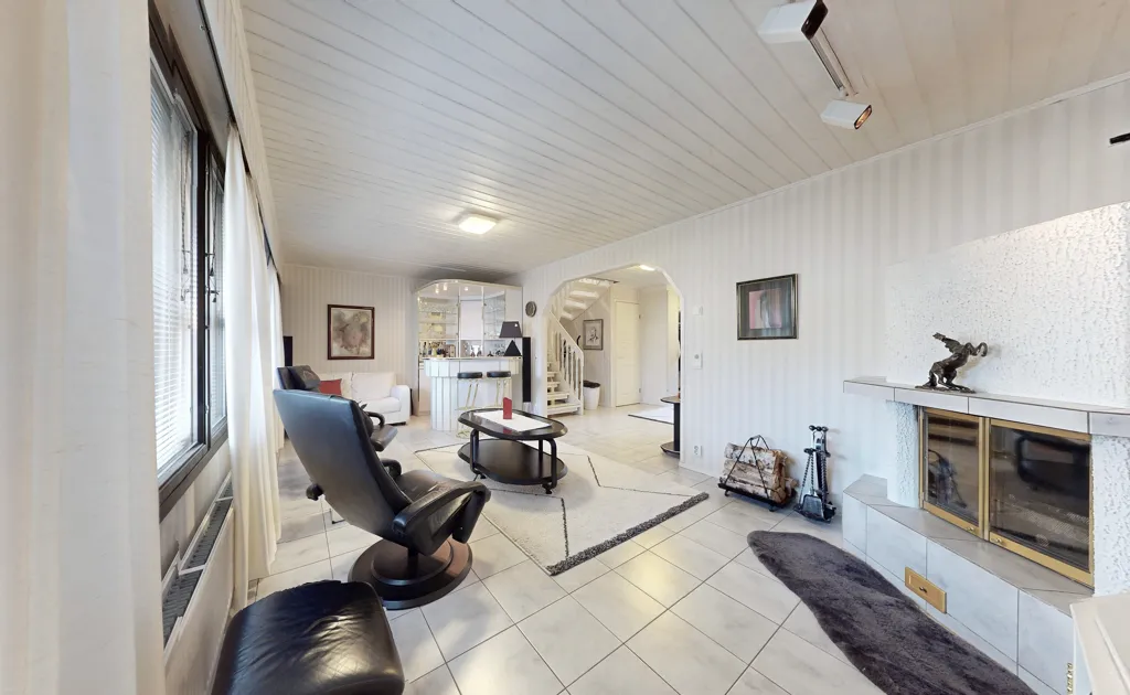 Séjour - Modernised Apartment with Terrace in Salo Centre