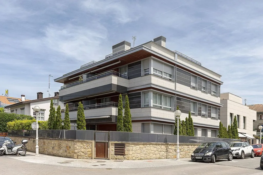 Välivaade - Duplex with Terrace in Ondarreta