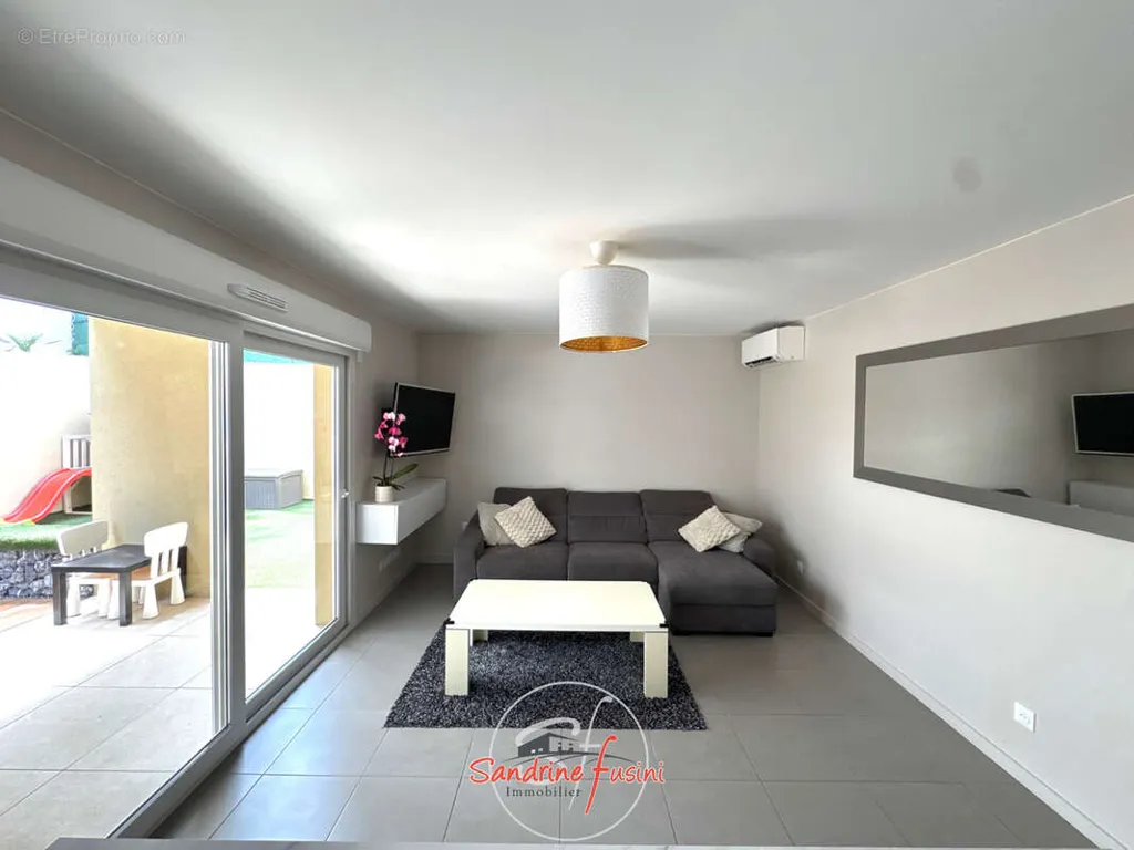 Soggiorno - 3-Bed Apartment with Terrace in Plan de Carros