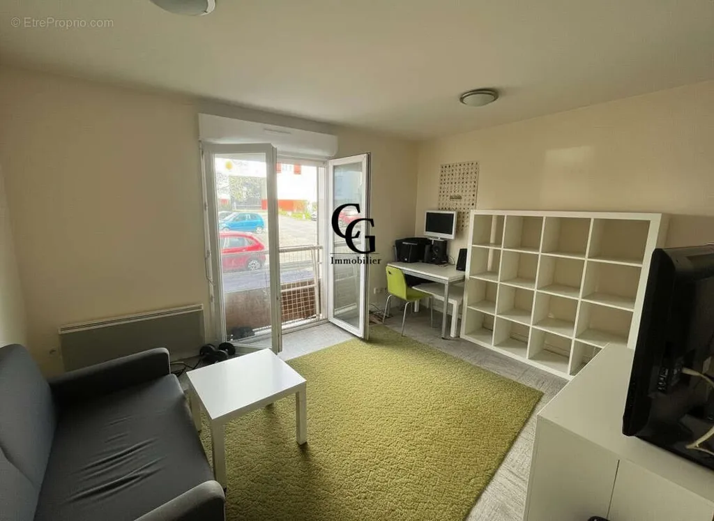 Living Room - Meubled Flat with Parking in Rezé