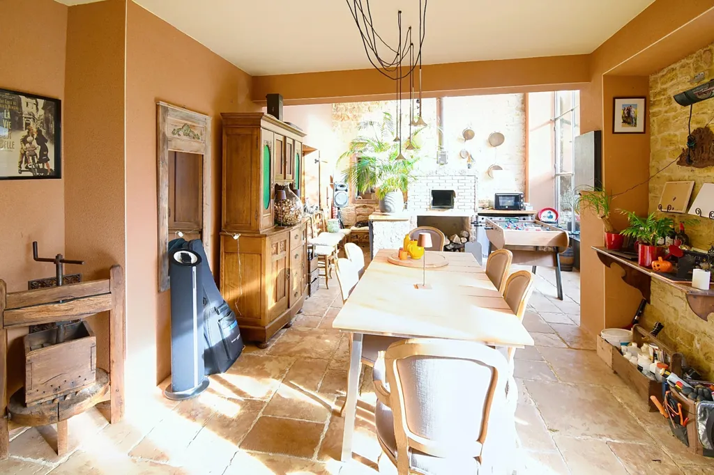 Salle à manger - Maison de Caractère en Pierre à Morfontaine