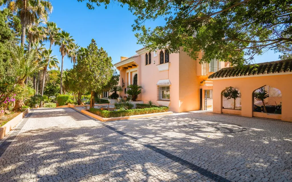 Extérieur - Beachfront Villa with Pool in Estepona