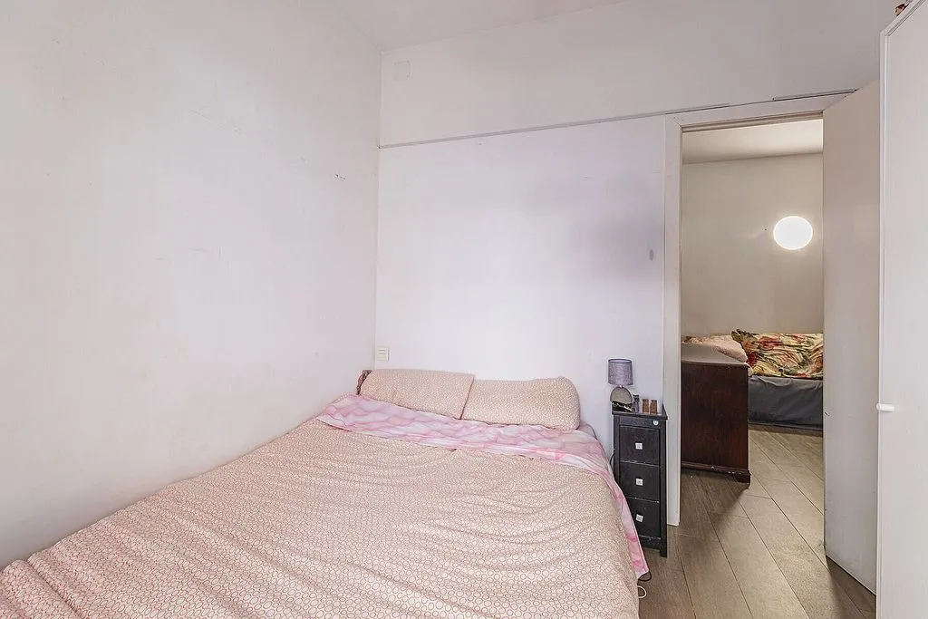 Magamistoad - Apartment with Potential in Sant Antoni, Barcelona