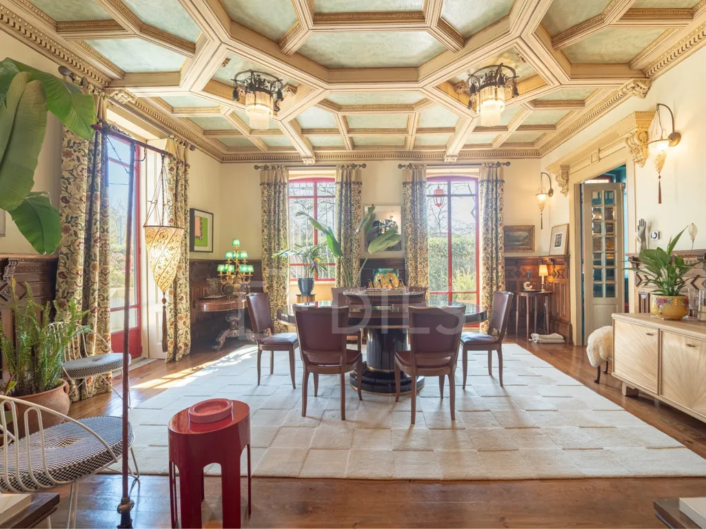 Söögituba - Historic Palacete with Pool in Miramar