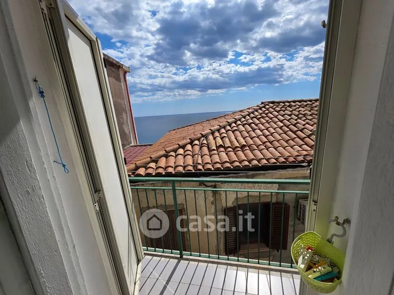 Balcone - Three-Bedroom Apartment in Historic Centre, Cetraro