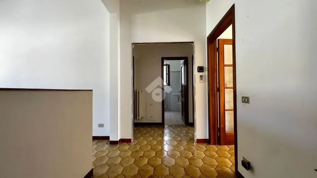 Esik - Quadrilocale with Balcony in Sesto Fiorentino