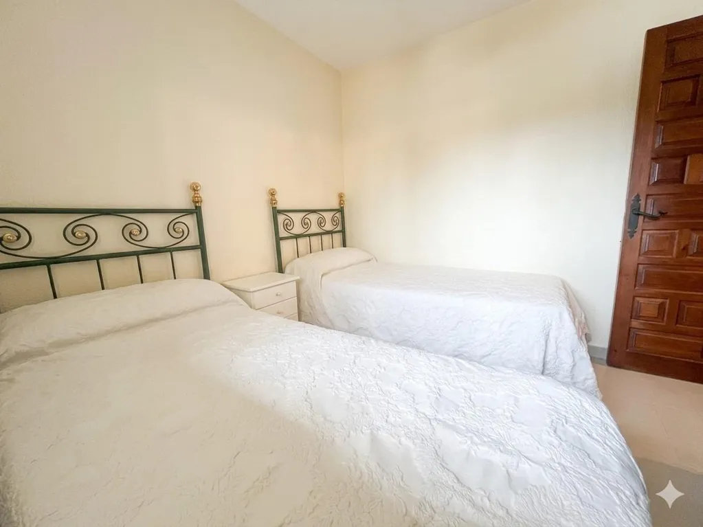 Chambres - Flat with Terrace in La Carihuela, Torremolinos