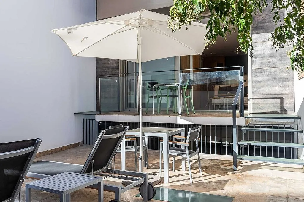 Terrass - 1-Bedroom Apartment with Terrace in Sant Gervasi