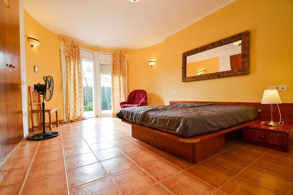 Magamistoad - Chalet with Pool in Riumar Beachfront