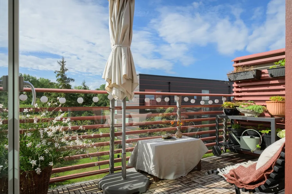 Balcony - Luxury Flat with Ballingslöv Kitchen in Green Setting