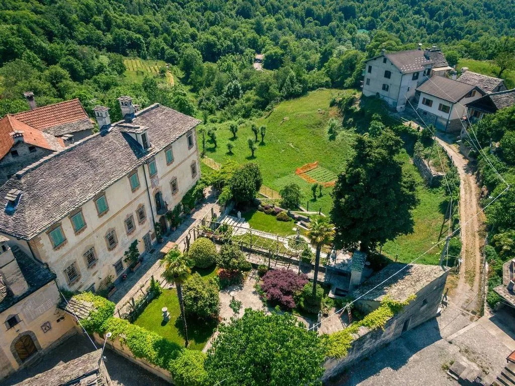 Vue aérienne - 18th Century Villa with Park in Trontano