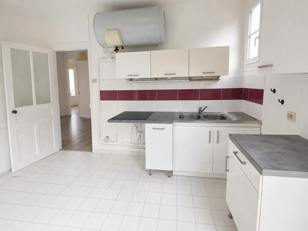 Cuisine - Appartement 3 Pièces avec Ascenseur à Courbevoie