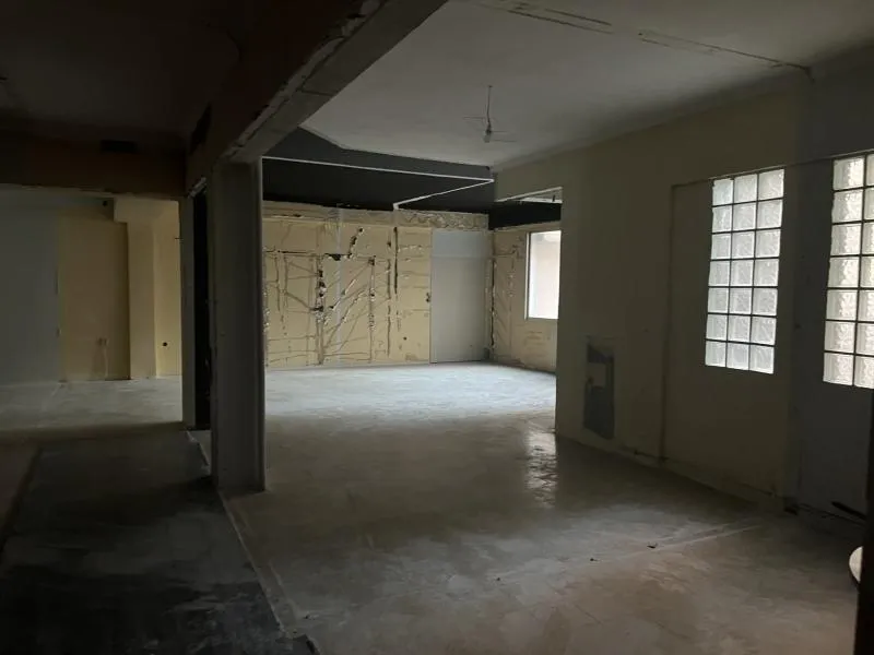 Pièces - Office Space in Central Serres