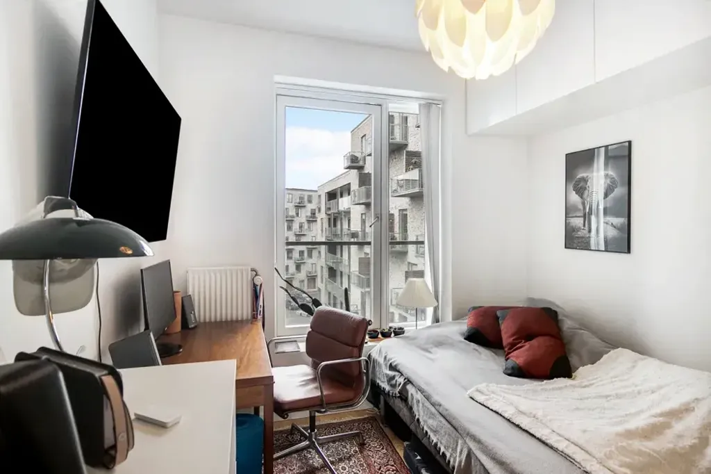 Magamistoad - 4-Bed Apartment with Balcony in Bryggerhaven