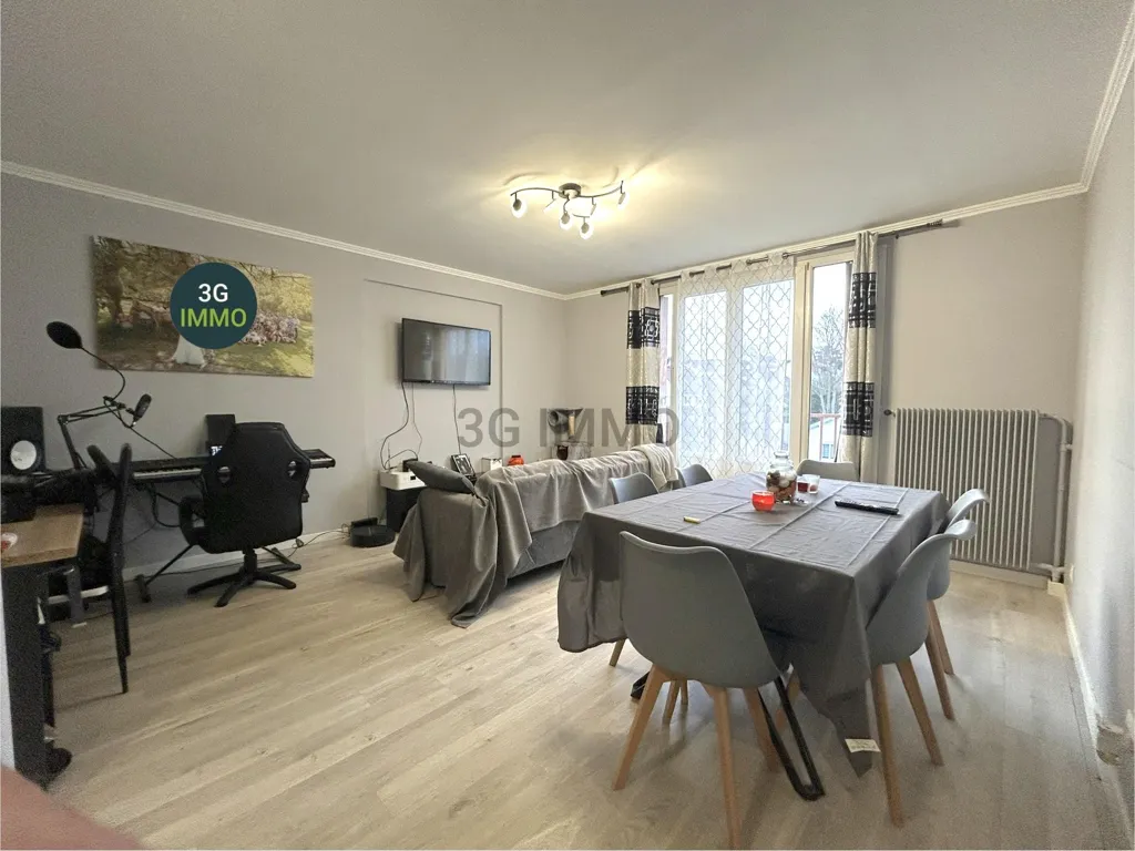 Söögituba - 4-Piece Apartment with Garden in Coubron