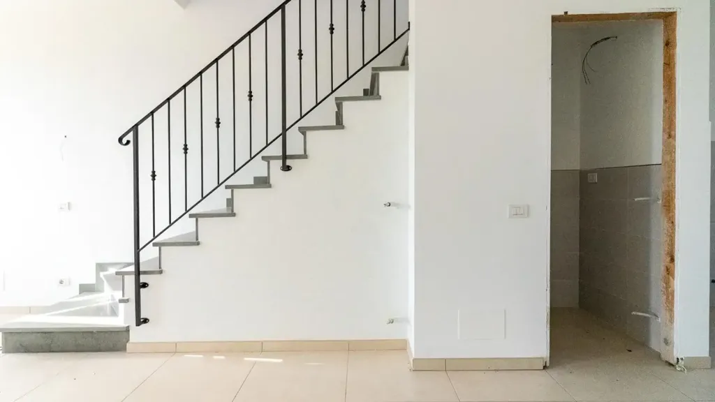 Pièces - Rearranged Apartment with Garden in Petrazzi