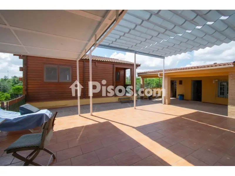 Terrass - Chalet with Extensive Garden in Nuevo Bulevar