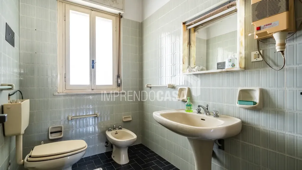 Salles de bain - Panoramic Penthouse with Terrace in Palermo