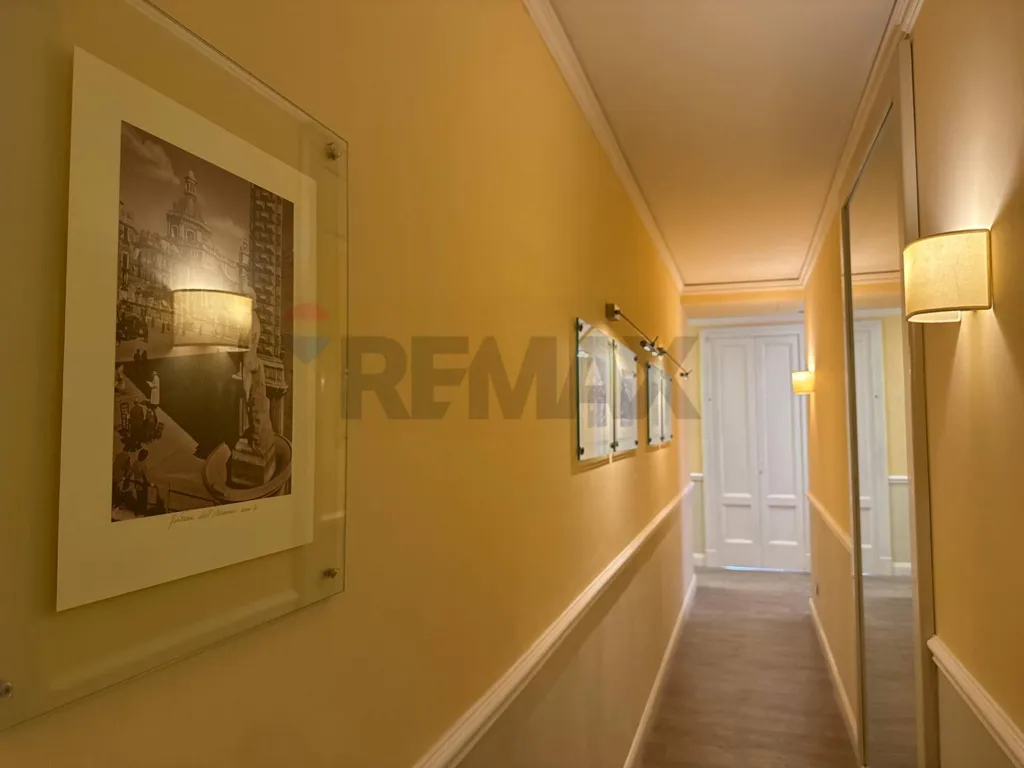 hallway_entrance