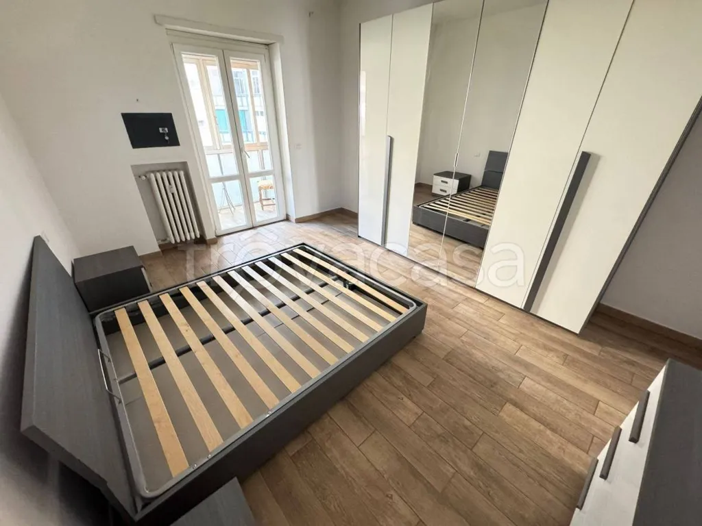 Magamistoad - Rearranged Apartment with Balcony in Turin