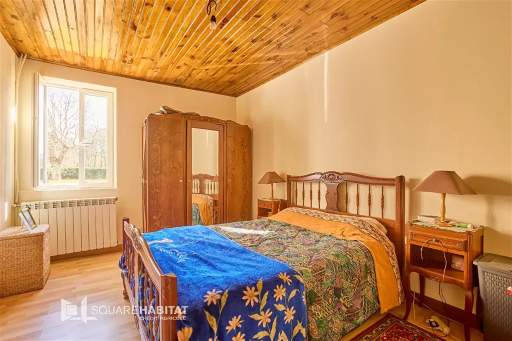 Magamistoad - 7-Piece House with Pool in Estigarde
