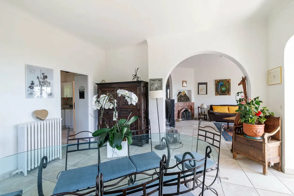 Söögituba - Charming 1920s Villa with Pool in Vence