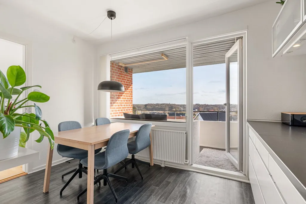 Dining Room - Apartment with Garden Access in Hobro