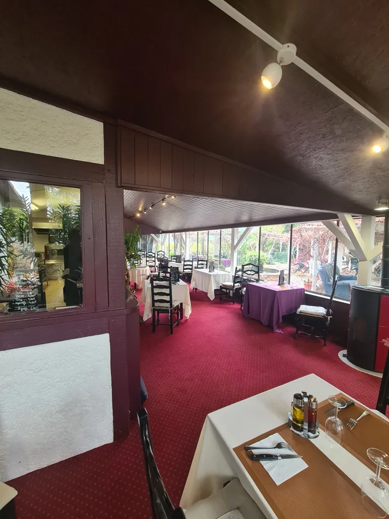Salle à manger - Ensemble Maison + Restaurant avec Terrasse à Clermont-l'Hérault